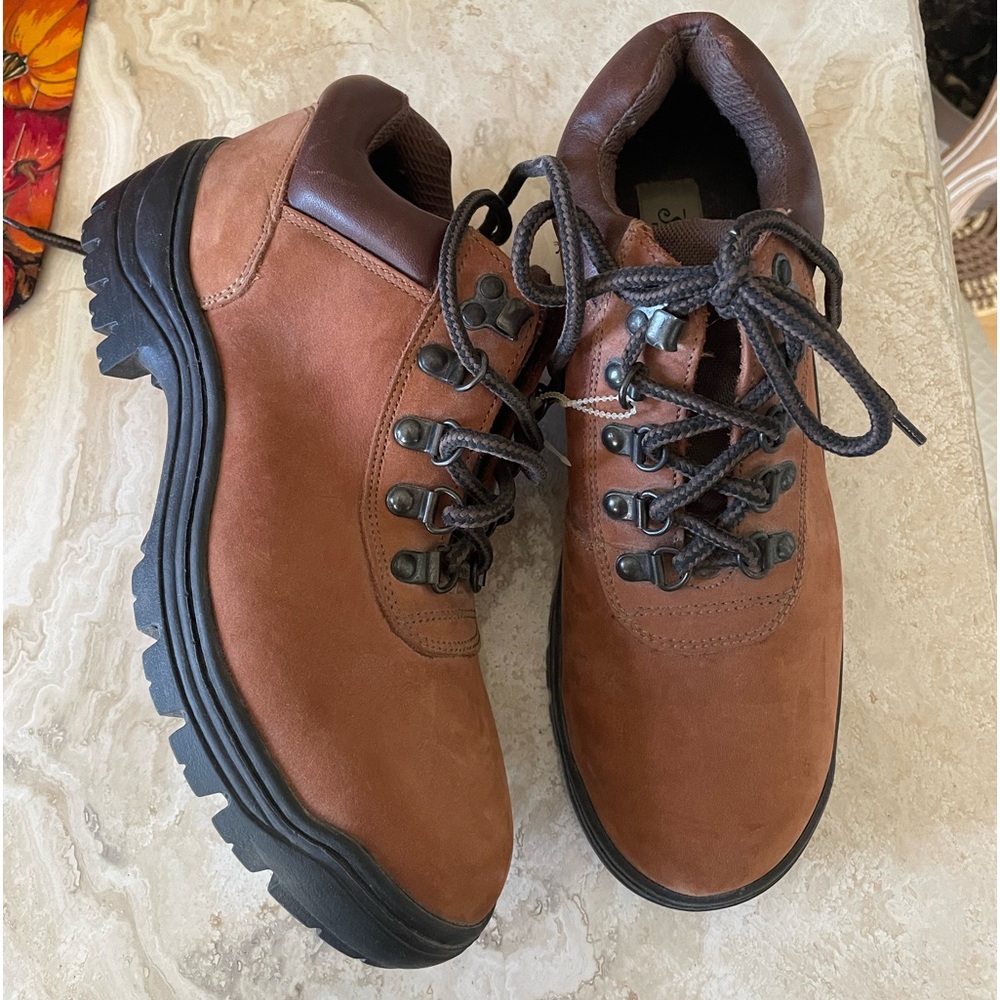 NEW Leather St John’s Bay Hiking Boots Made in Italy size 7M